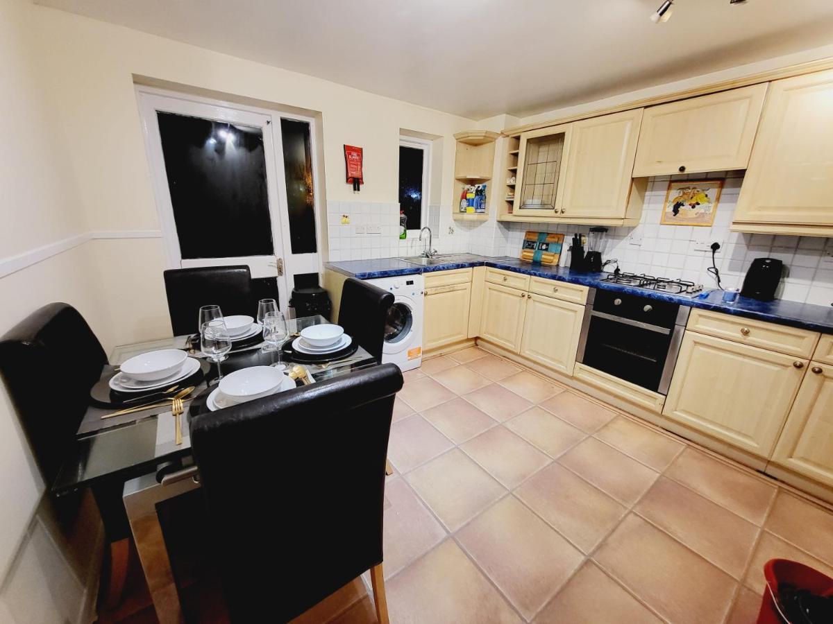 Manor Place Apartment Thamesmead Thamesmead  Εξωτερικό φωτογραφία