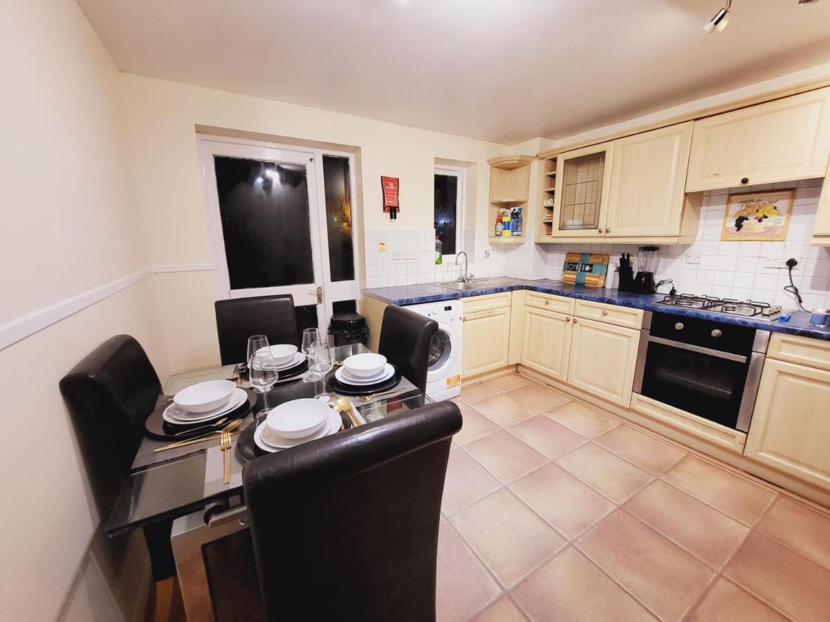 Manor Place Apartment Thamesmead Thamesmead  Εξωτερικό φωτογραφία