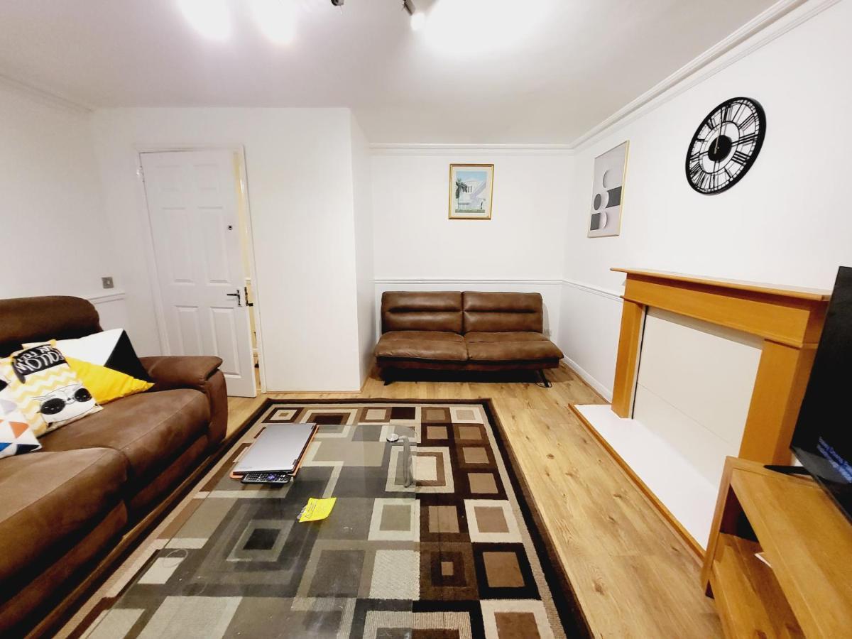 Manor Place Apartment Thamesmead Thamesmead  Εξωτερικό φωτογραφία