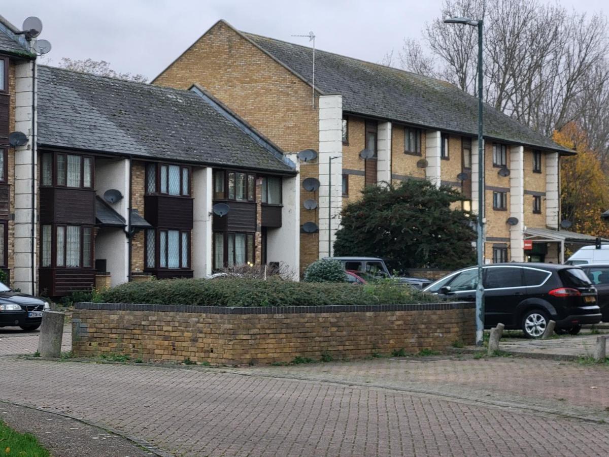 Manor Place Apartment Thamesmead Thamesmead  Εξωτερικό φωτογραφία